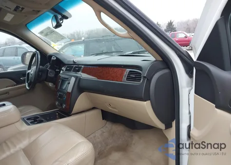 2008 Chevrolet Tahoe Hybrid z USA, uszkodzony, nr VIN 1GNFK13588R218770